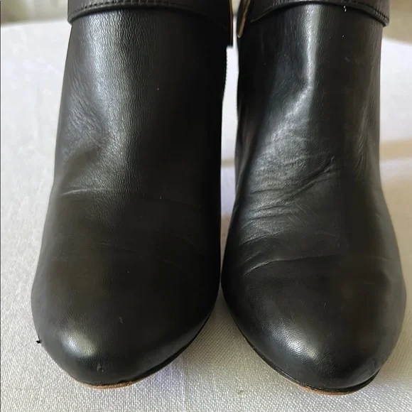 EUC Vince Camuto Black Heeled Boots with Gold Buckle - Picture 5 of 8